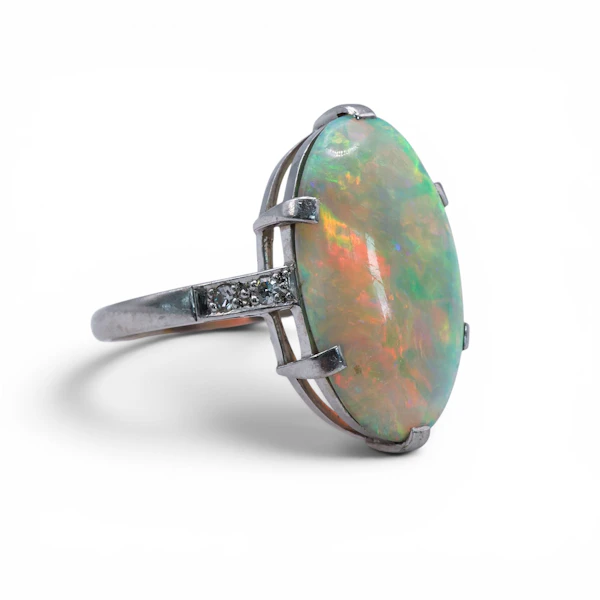Art Deco Opal, Diamond and Platinum Ring, Circa 1930 - image 4