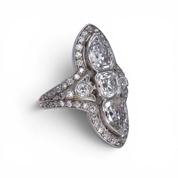 Edwardian Diamond, Platinum and Gold Three Stone Plaque Ring, Circa 1910, 4.60 Carats - image 3