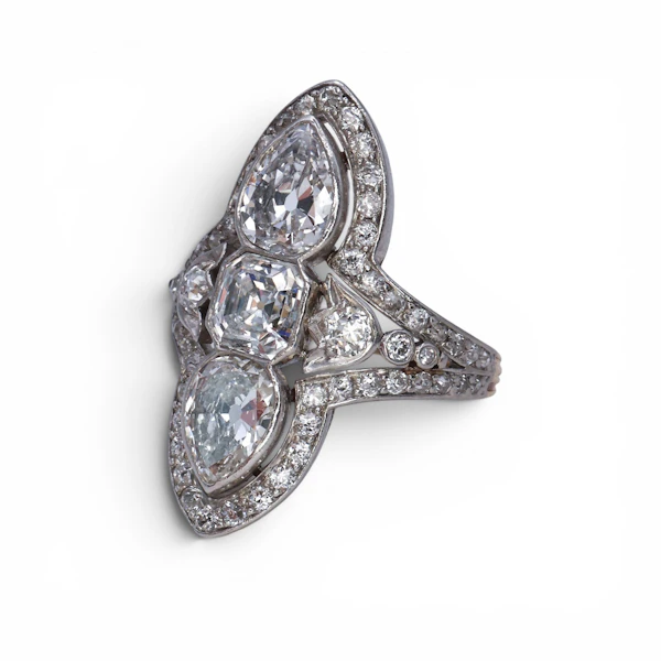 Edwardian Diamond, Platinum and Gold Three Stone Plaque Ring, Circa 1910, 4.60 Carats - image 2