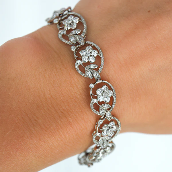 Boucheron Art Nouveau Diamond and Platinum Bracelet, Circa 1910, 6.50 Carats - image 2