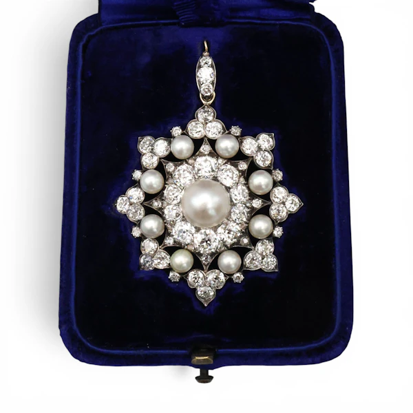 Victorian Hunt & Roskell Pearl Diamond Silver and Gold Brooch-Cum-Pendant, Circa 1895 - image 7