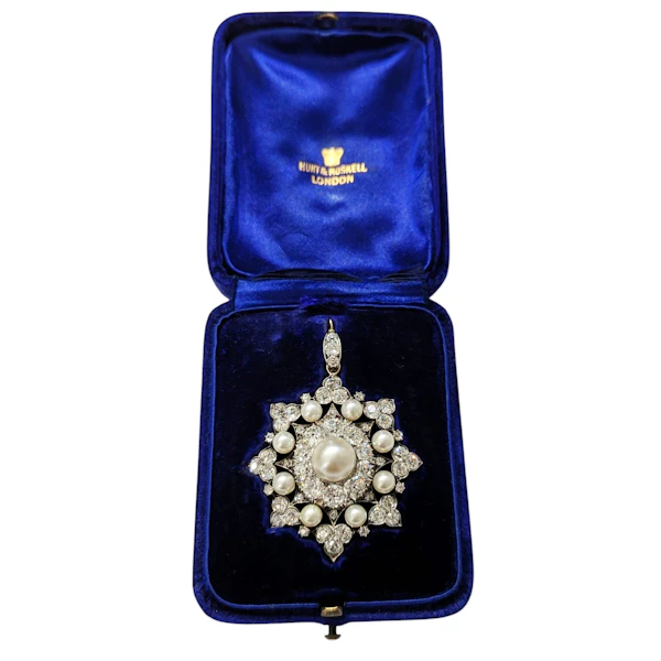 Victorian Hunt & Roskell Pearl Diamond Silver and Gold Brooch-Cum-Pendant, Circa 1895 - image 8