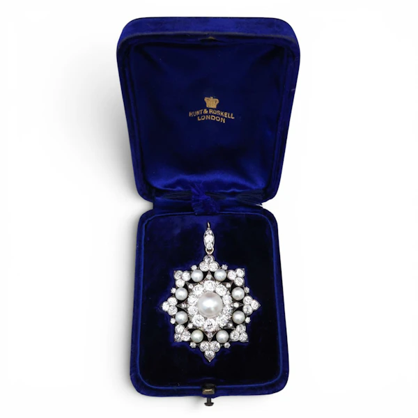 Victorian Hunt & Roskell Pearl Diamond Silver and Gold Brooch-Cum-Pendant, Circa 1895 - image 3