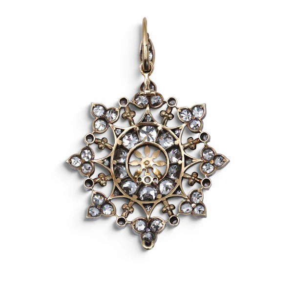 Victorian Hunt & Roskell Pearl Diamond Silver and Gold Brooch-Cum-Pendant, Circa 1895 - image 5
