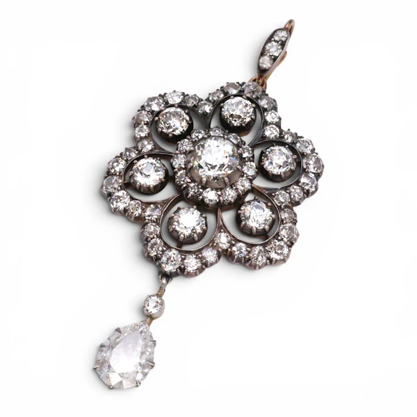 Victorian The Goldsmiths & Silversmiths Ltd. Diamond and Silver Upon Gold Brooch Cum Pendant, Circa 1890 - image 3