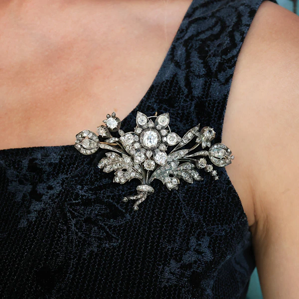 Antique Diamond and Silver Upon Gold Trembling Brooch, Circa 1880, 12.50 Carats - image 6