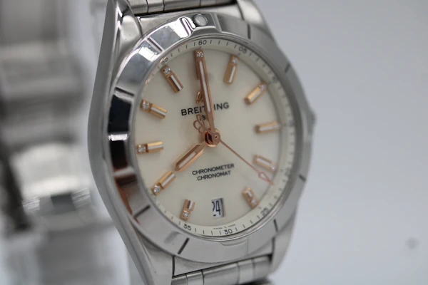 Breitling Chronomat A77310101A3A1 - image 8