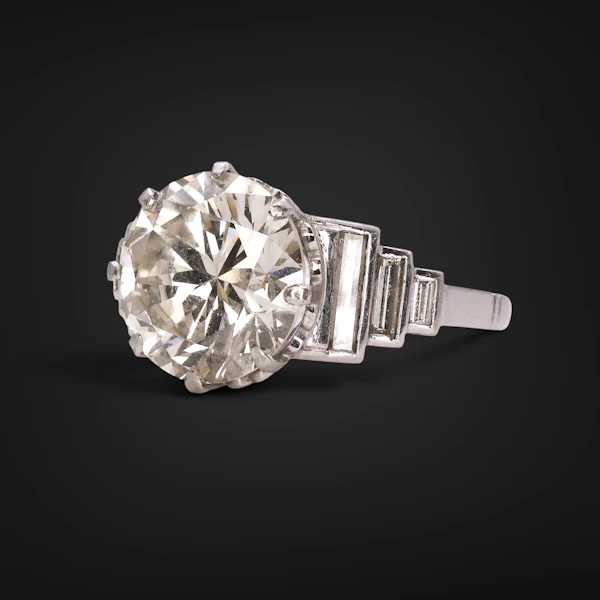 5.2ct Vintage Diamond Platinum Ring at Deco&Vintage Ltd - image 3