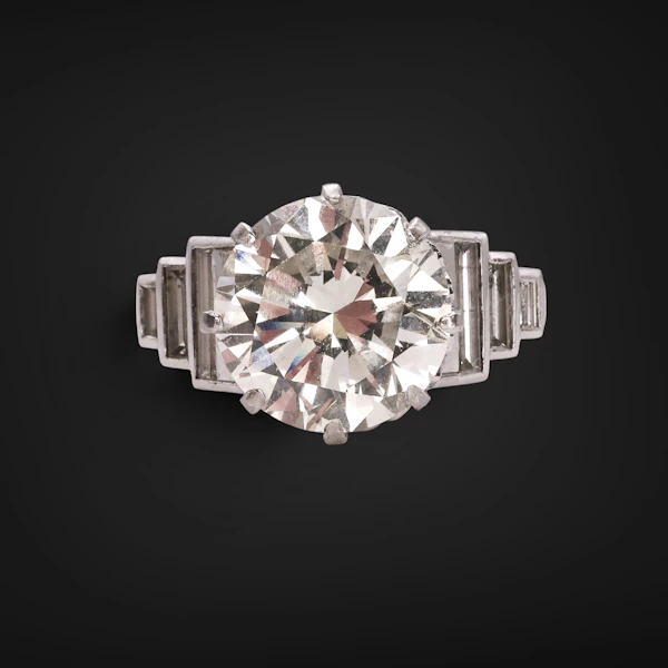 5.2ct Vintage Diamond Platinum Ring at Deco&Vintage Ltd - image 5