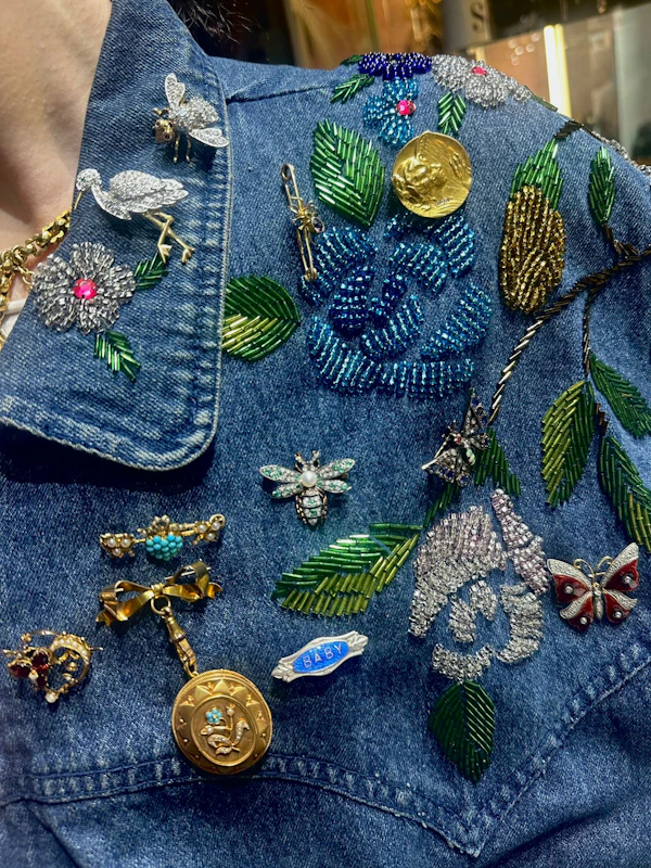 Brooches Spectrum Antiques - image 1