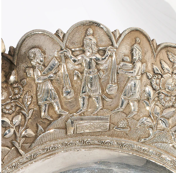An antique silver "swing-handled" offering bowl / basket, late 19th to early 20th century - image 4