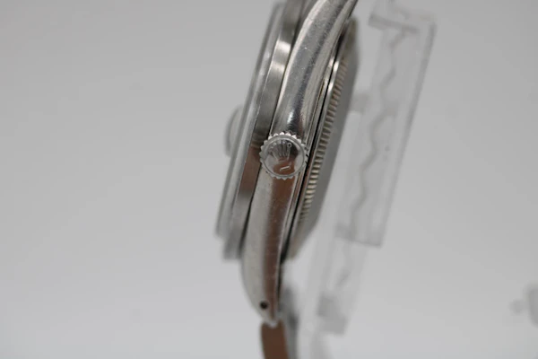 Rolex Oyster Perpetual Date 15010 - image 11