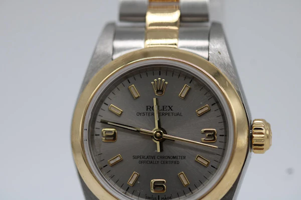 Rolex Oyster Perpetual 76183 - image 9