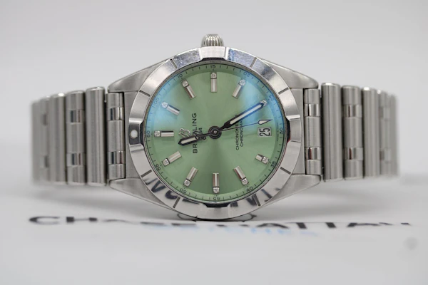 Breitling Chronomat 32 A77310101L1A1 - image 8