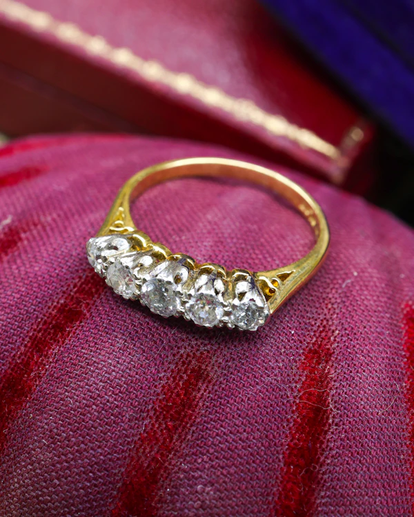 Downstairs at Grays: 18ct Yellow Gold & Platinum Five Stone Diamond Ring Circa 1910 - image 3