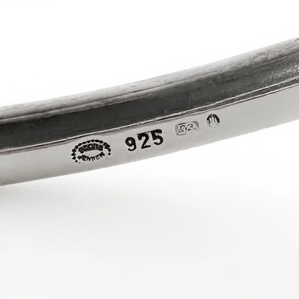 Georg Jensen Alliance Silver Bangle - Saddingtons Jewellery Stand 375 - image 4