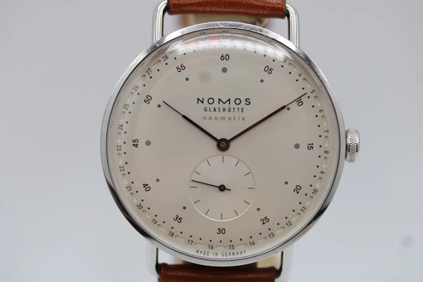 Nomos Metro Neomatik 41 1165 - image 3