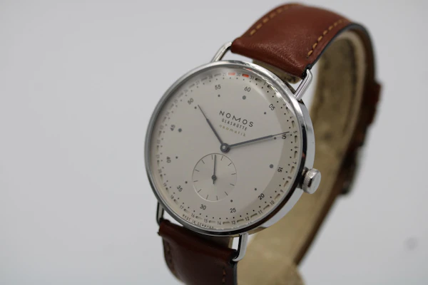 Nomos Metro Neomatik 41 1165 - image 4