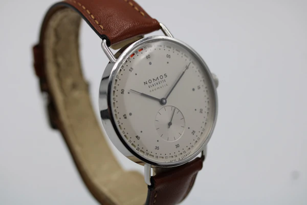 Nomos Metro Neomatik 41 1165 - image 5