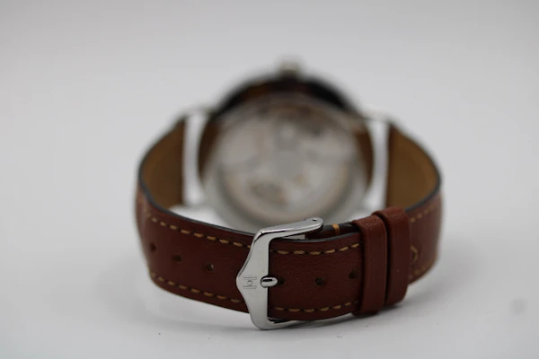 Nomos Metro Neomatik 41 1165 - image 8