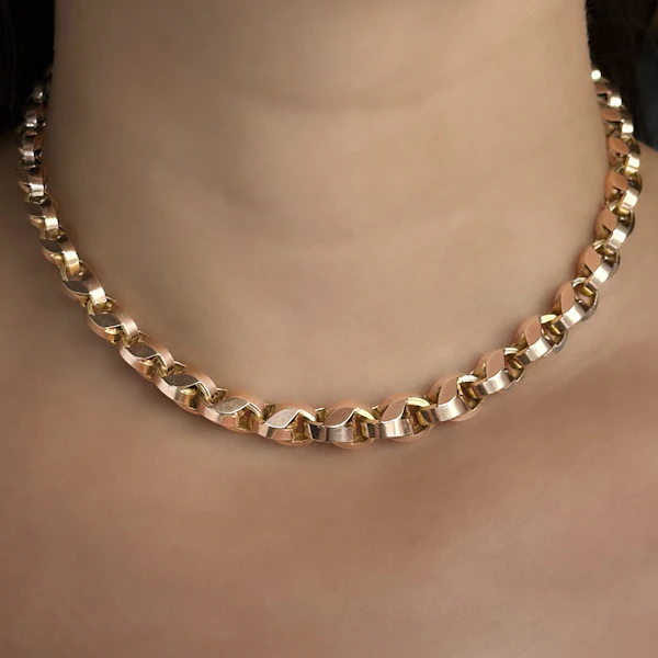 16″ Chunky Graduated Fancy Link Chain - Saddingtons Jewellery Stand 375 - image 1