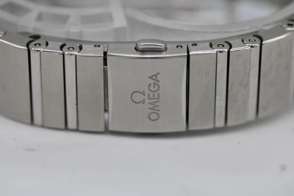 Omega Constellation Quartz 28mm 131.10.28.60.11.001 - image 4