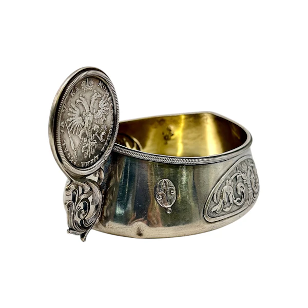 Russian silver coin kovsh, St Petersburg, c.1910 by Vladmirov. - image 3