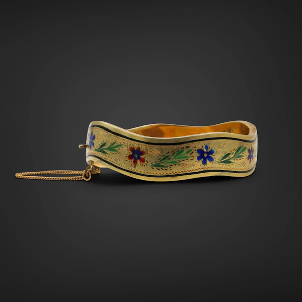 Lovely Victorian 15ct Gold And Enamel Bangle at Deco&Vintage Ltd - image 4