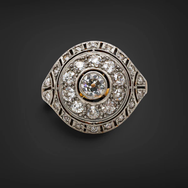 Lovely Antique Diamond Ring at Deco&Vintage Ltd - image 3