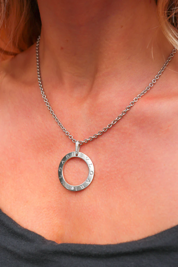 Lovely Bulgari Diamond 18ct White Gold Pendant at Deco&Vintage Ltd - image 2