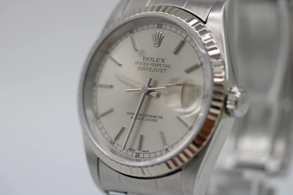 Rolex Datejust 16234 – Silver Dial – Full Set – 2002 - image 7