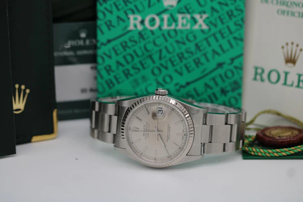 Rolex Datejust 16234 – Silver Dial – Full Set – 2002 - image 2