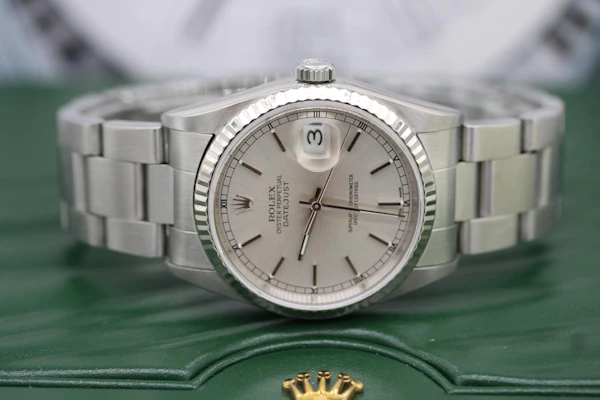 Rolex Datejust 16234 – Silver Dial – Full Set – 2002 - image 4
