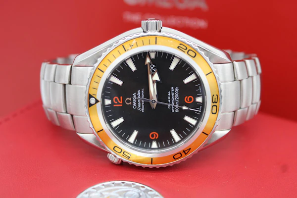 Omega Seamaster Planet Ocean 2208.50.00 2011 - image 4