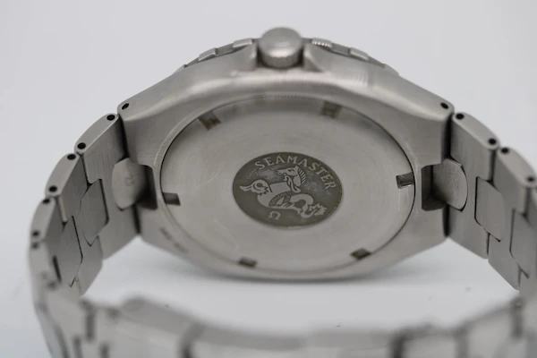 Omega Seamaster 'Pre Bond' 2810.5002 - image 8