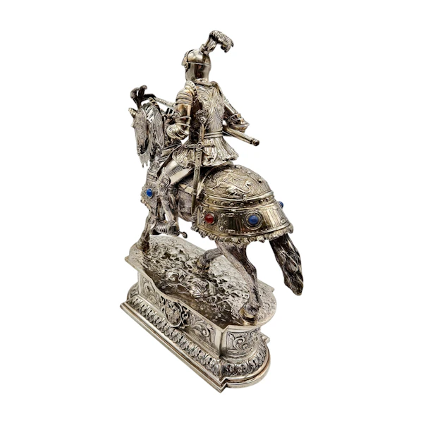 Early 20th Century continental silver knight on a horse. - image 5