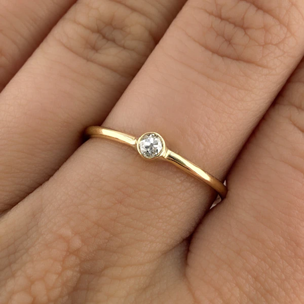 0.10ct Diamond Single Stone Ring - Saddingtons Jewellery Stand 375 - image 2