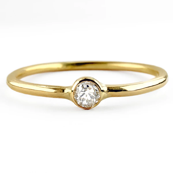 0.10ct Diamond Single Stone Ring - Saddingtons Jewellery Stand 375 - image 1