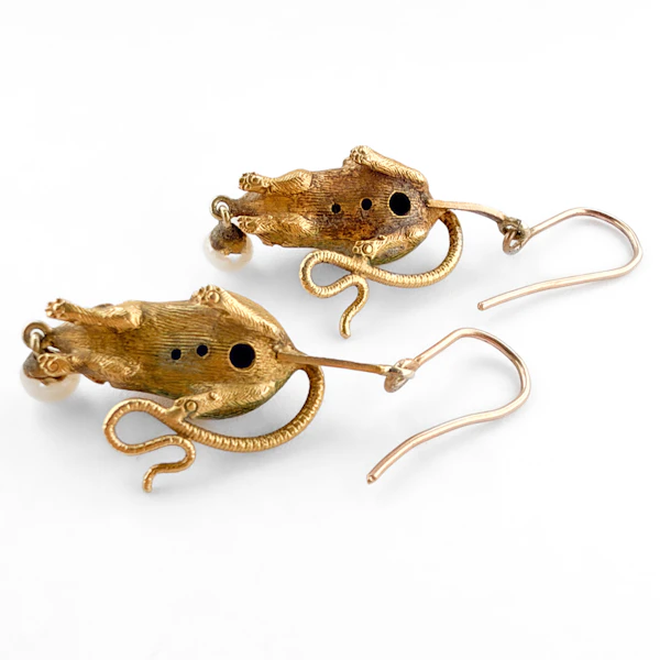 Victorian Thornhill & Co Mouse With Pearl Drop Earrings - Saddingtons Jewellery Stand 375 - image 2