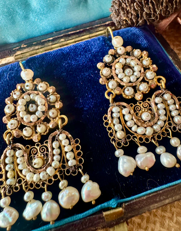Italian Natural Pearl and High-Carat Gold Pendant Earrings - image 3