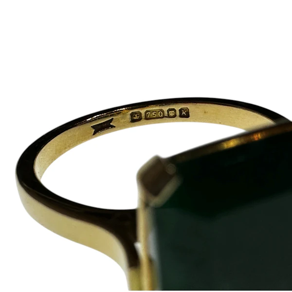 Vintage 1965 Natural Emerald Cocktail Ring in 18k Yellow Gold - image 6