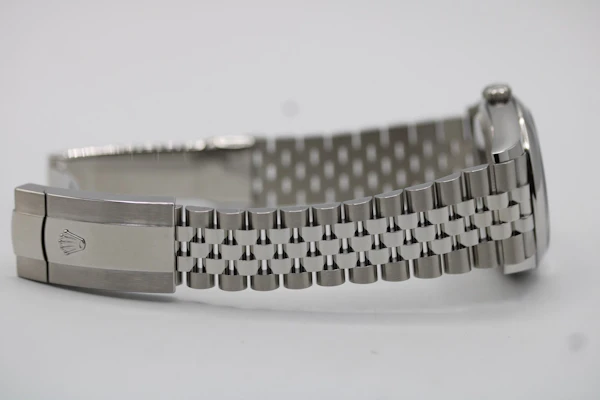 Rolex Datejust 126200 Green Ombré Dia - image 7