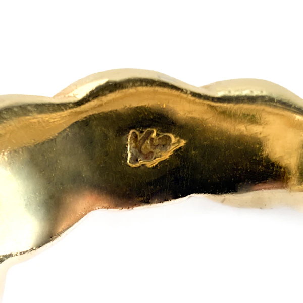 Kutchinsky 1975 Twisted V-Shaped Emerald Ring - Saddingtons Jewellery Stand 375 - image 5