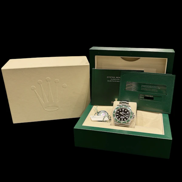 ROLEX SUBMARINER DATE 126610LV STARBUCKS GREEN BEZEL FULL SET 2020 - image 6