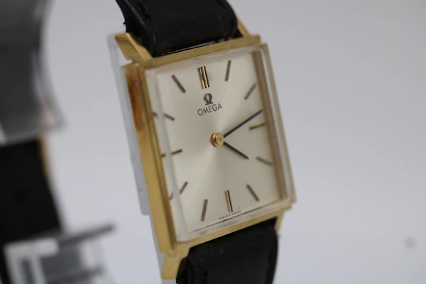 Omega Classic Tank Style Watch Ref: 111.071 - image 6