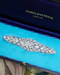 Downstairs at Grays: A very fine Diamond Art Deco Elongated  Brooch in Platinum & 18ct Gold Tested, Circa 1920 - image 2