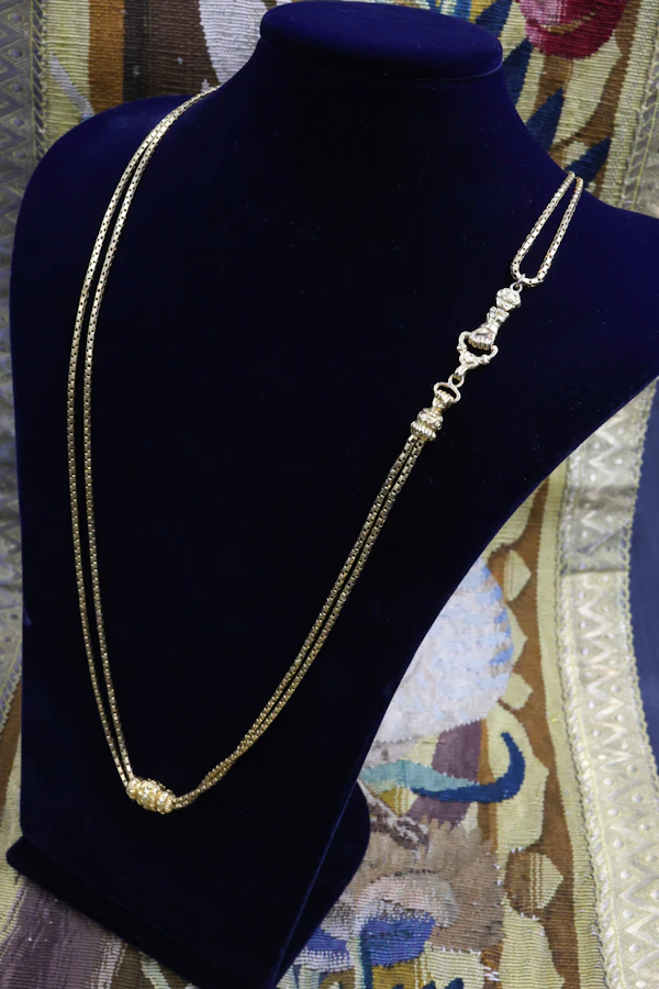 Downstairs at Grays: An exceptional example of a French (marked) 18ct Yellow Gold Double Slide Long Guard Chain Circa 1830 - image 1