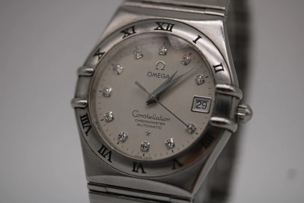 Omega Constellation 50th Anniversary 1504.35.00 - image 9