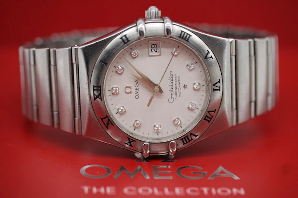 Omega Constellation 50th Anniversary 1504.35.00 - image 5