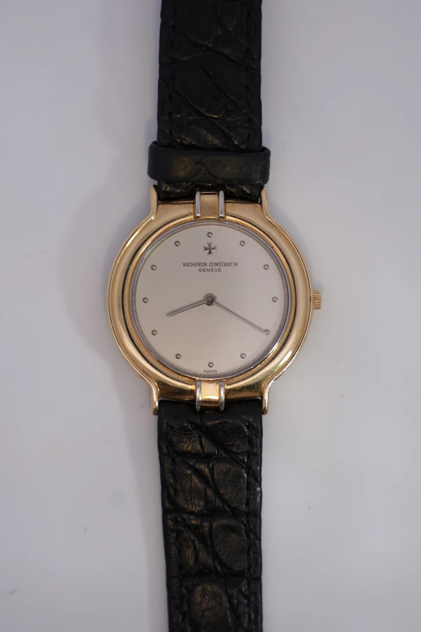 Vacheron Constantin Genève Vintage Watch, Circa 1970s - image 4